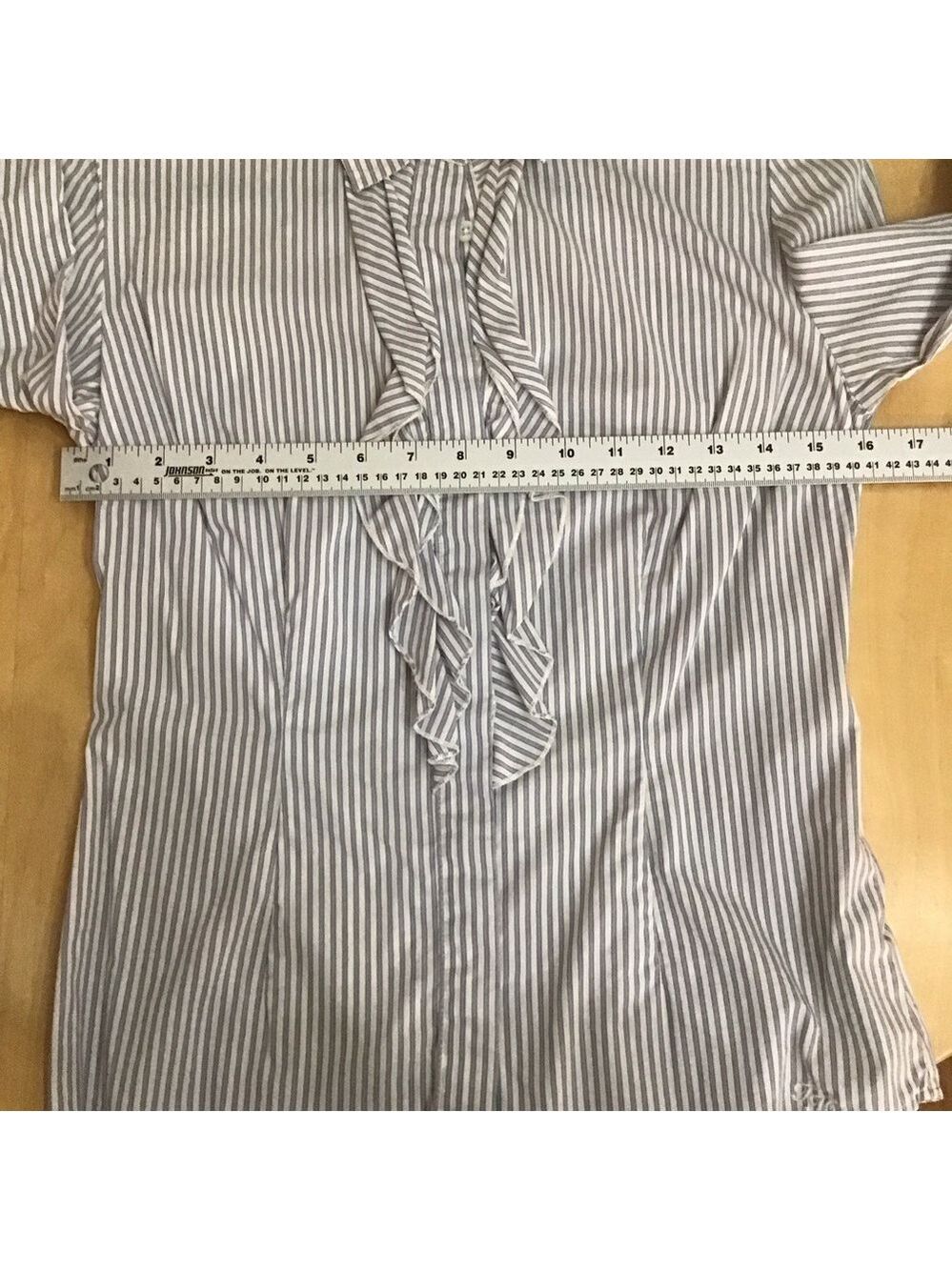 2/40$TOMMY Hilfiger cute dress blouse flutter detail button up blue white formal - Picture 5 of 9